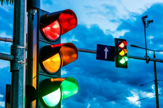 Tiang Traffic Light TIANG RAMBU (TRAFFIC LIGHT) 1 ~blog/2023/2/13/istockphoto_1168877485_170667a